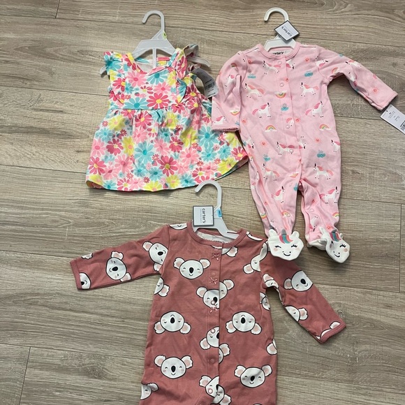Carters Baby Girl Bundle NWT 3 months - Picture 1 of 12